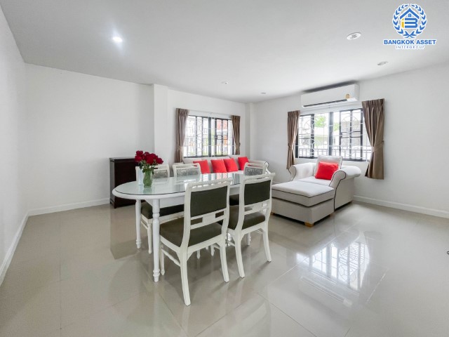 *****บ้านเดี่ยวมือสองนนทบุรี ม.มายอิสระ ราชพฤกษ์ เนื้อที่มากถึง 50 ตร.ว. ฟังก์ชัน 4 ห้องนอน 3 ห้องน้ำ 2 ที่จอดรถ แถมฟรี! 3 เครื่องปรับอากาศ 1 เครื่องทำน้ำอุ่น 1 เครื่องดูดควัน บนทำเลดี เพียง 10 นาทีถึงรถไฟฟ้าสายสีม่วง "สถานีบางพลู" จองด่วน!